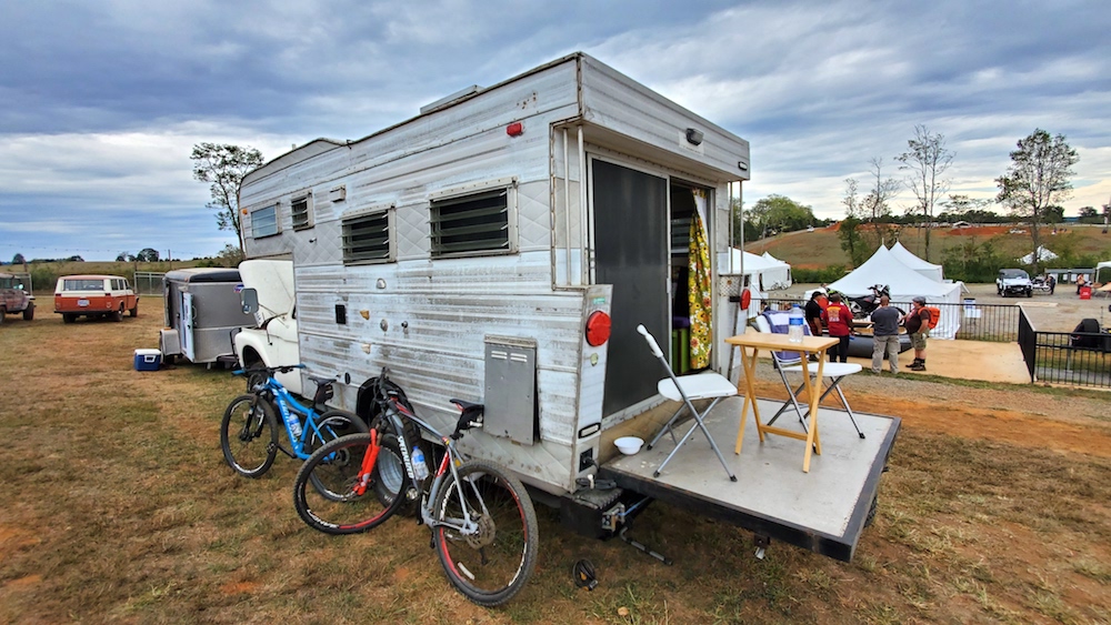 openroadcamperfoldingrearporch Savage Camper