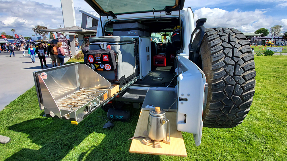 jeep wrangler camping setup